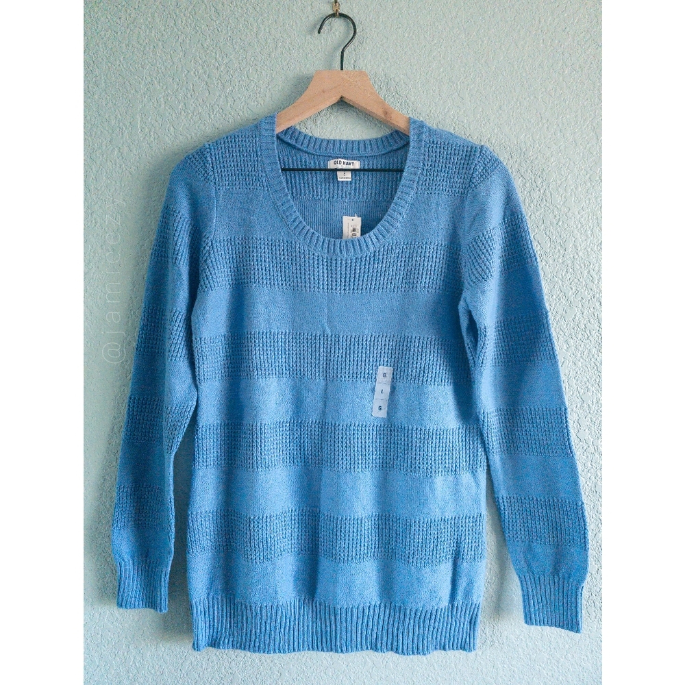 Old Navy | NWT Scoop Neck Knit Sweater